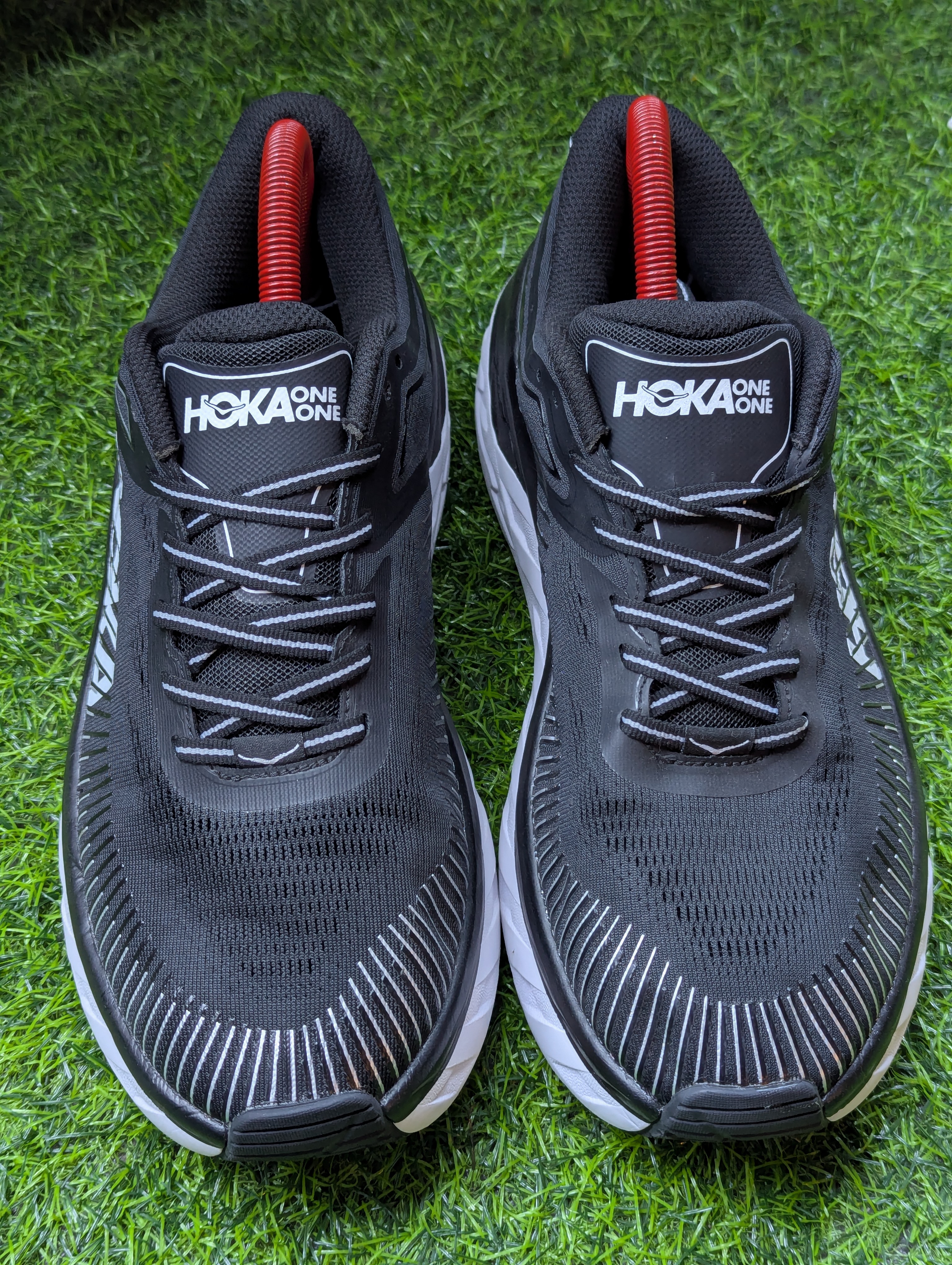 HOKA BONDI-7 BLACK \ WHITE